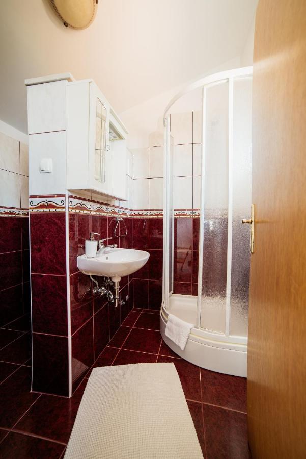 Apartment Selce 5206A Экстерьер фото